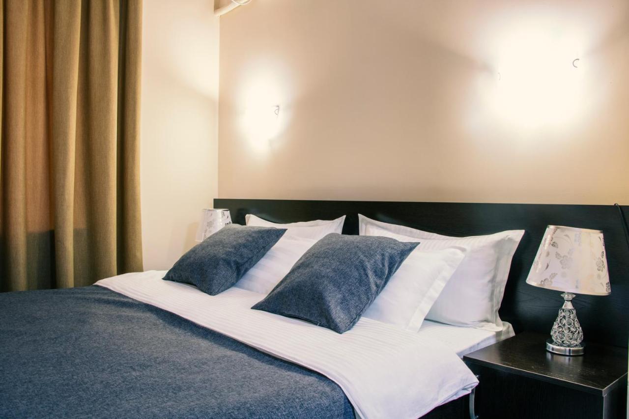 Alplaza Hotel Ustʼ-Kamenogorsk Zewnętrze zdjęcie