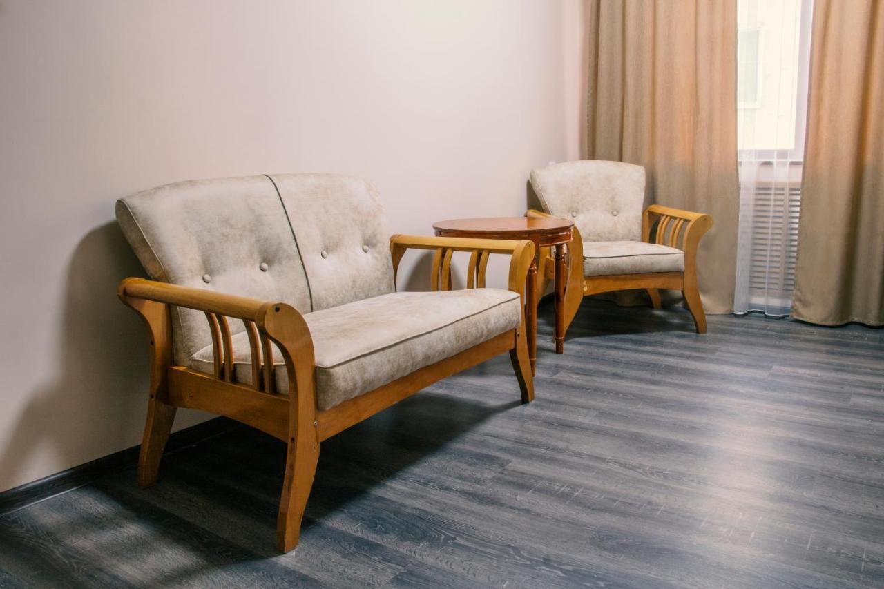 Alplaza Hotel Ustʼ-Kamenogorsk Zewnętrze zdjęcie